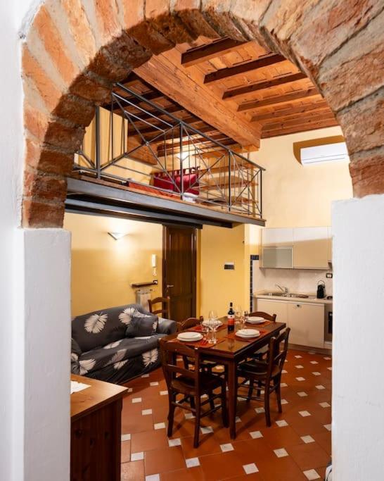 Keys Of Italy - Serragli 55 - Stile Rustico Rinascimentale In Oltrarno ฟลอเรนซ์ ภายนอก รูปภาพ