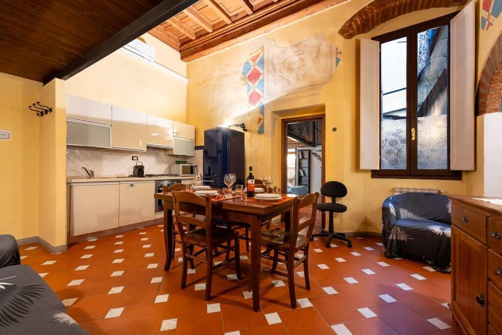 Keys Of Italy - Serragli 55 - Stile Rustico Rinascimentale In Oltrarno ฟลอเรนซ์ ภายนอก รูปภาพ